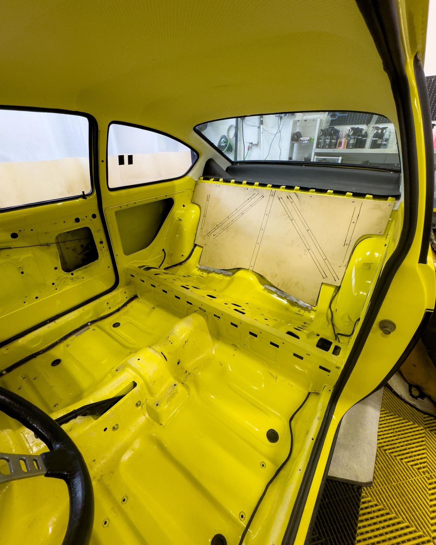 VW Beetle - Scocca nuda restauro